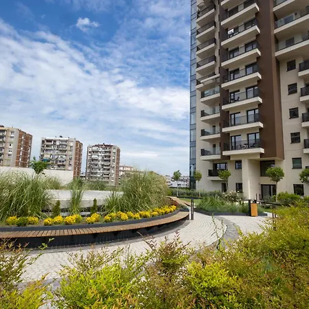 Апартаменти Luxury City-view & Free Parking Скоп'є