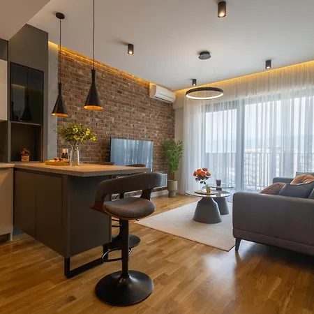 Luxury City-view & Free Parking Апартаменти *