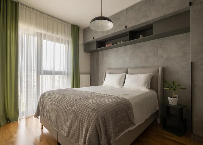 Luxury City-view & Free Parking Apartment Skopje